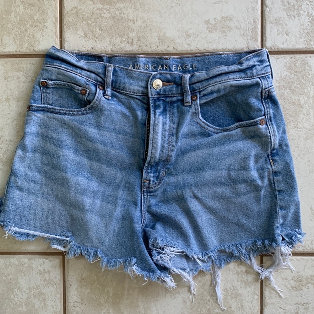 AE highest rise 90’s boyfriend shorts